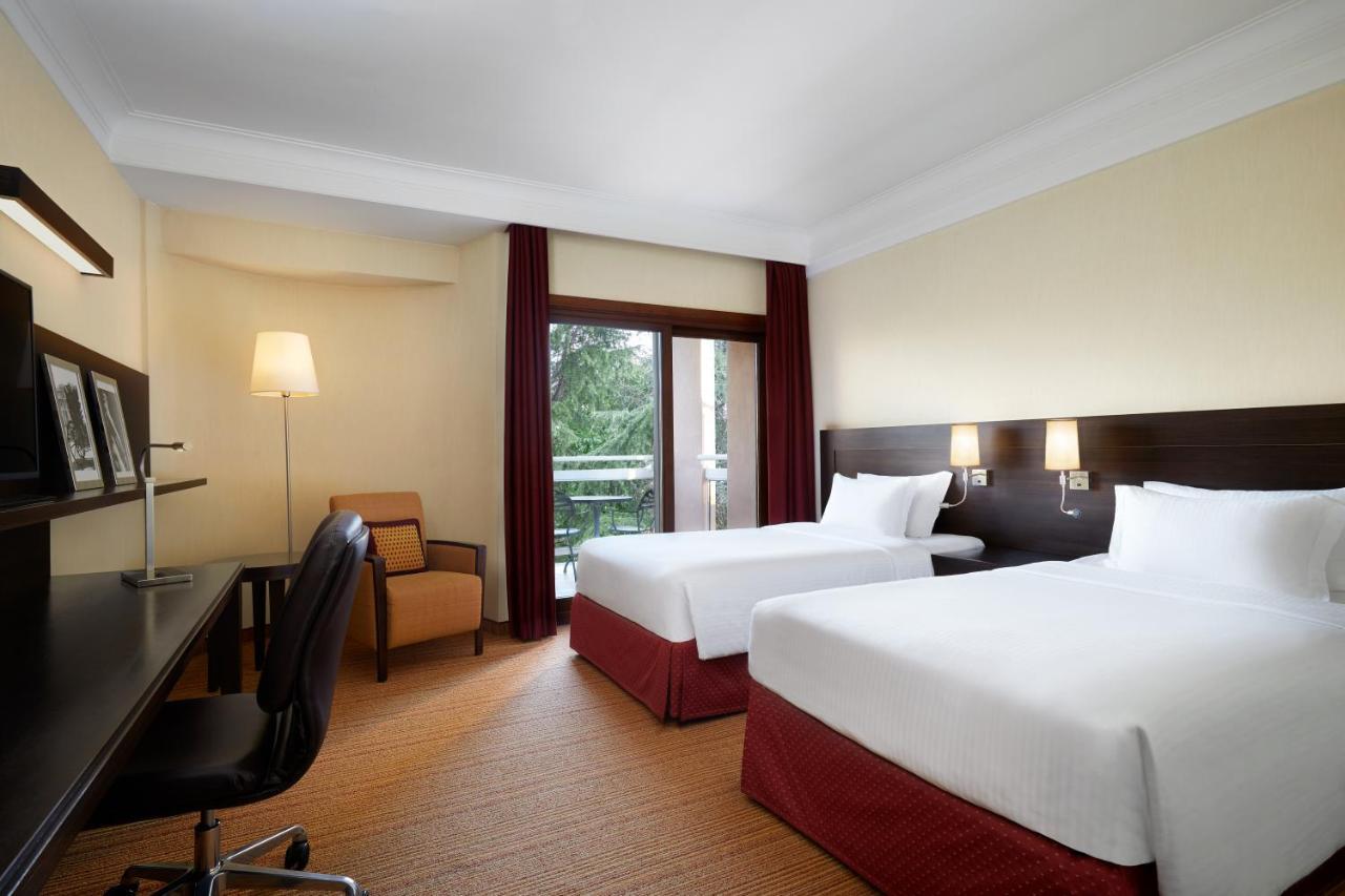 Courtyard By Marriott Central Park Hotel 4*