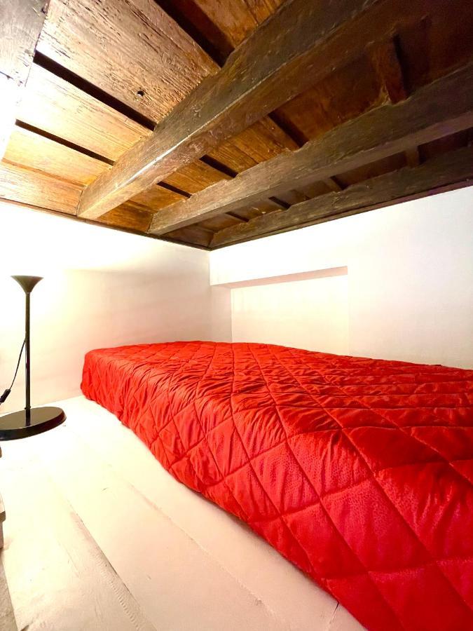 Hello Apartment *