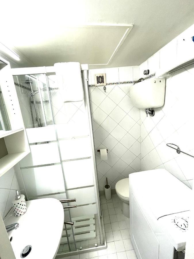 Hello Apartment *