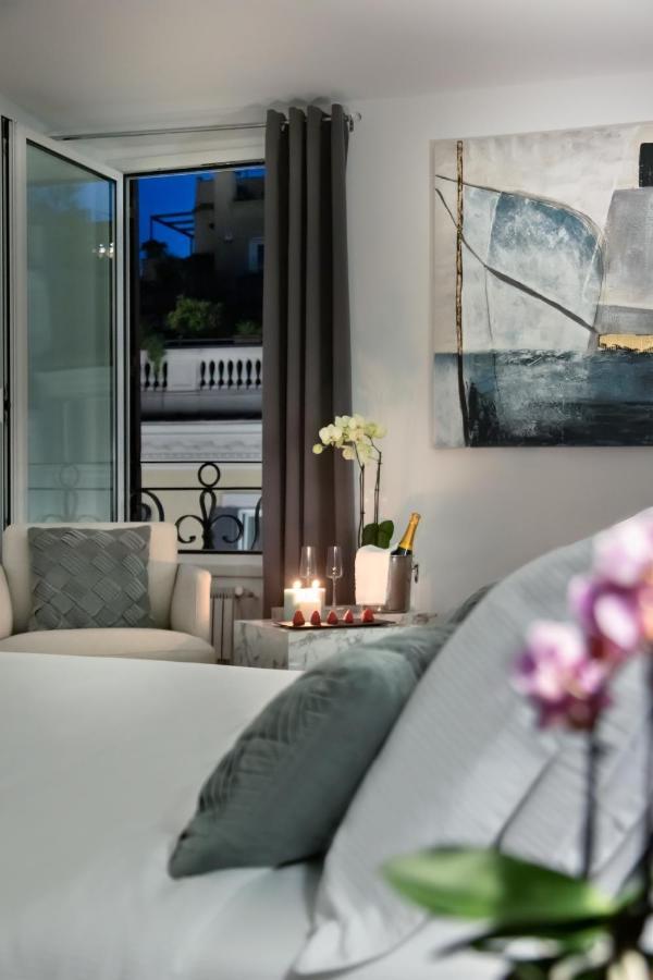 Fellini Design Guest house 2*