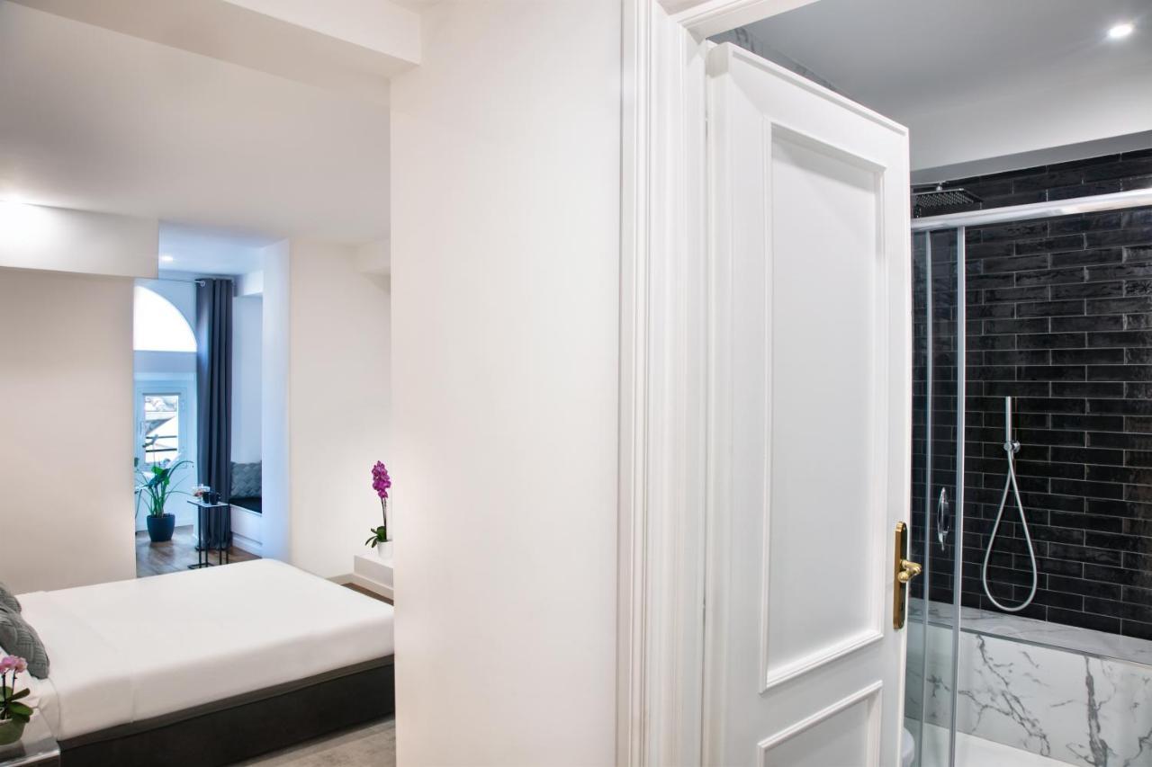 Fellini Design Guest house 2*