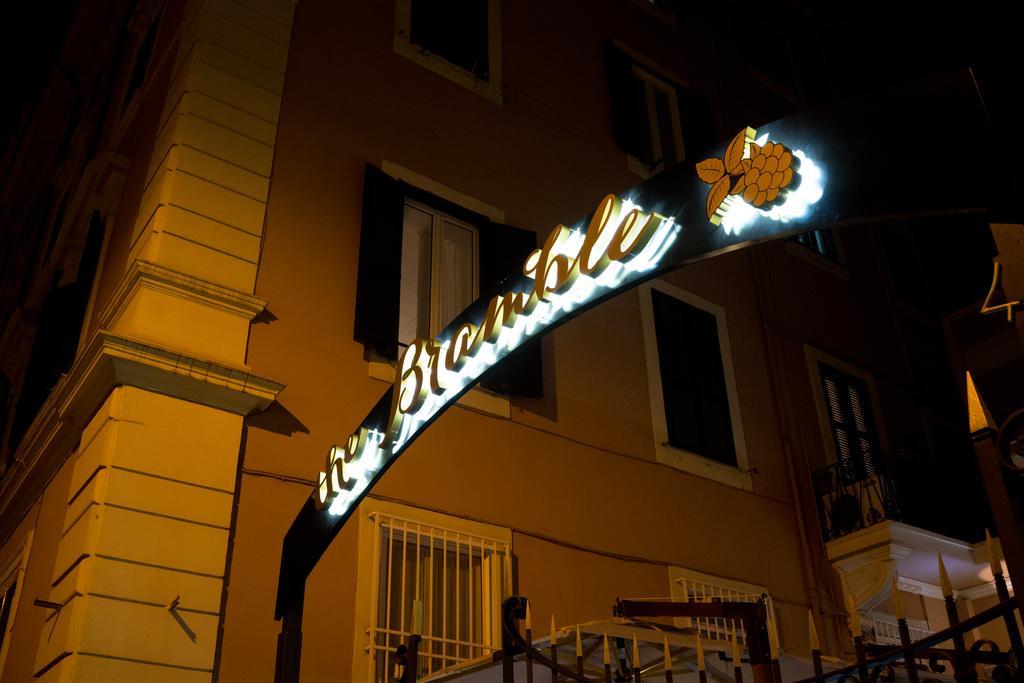 Hostel Alessandro Palace & Bar