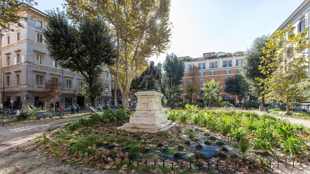 Arenula By In Rome