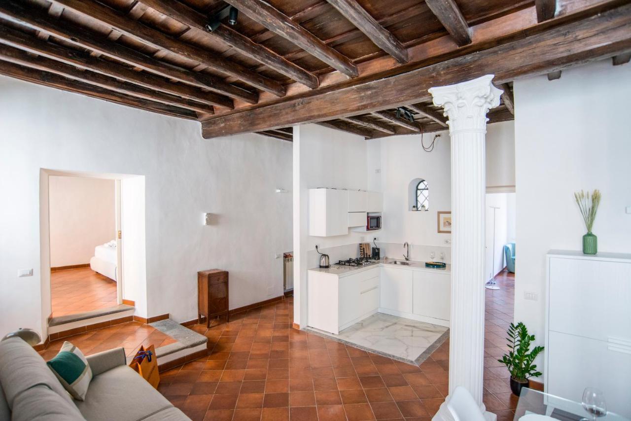Colosseum, Monti, New Corithian House Up To 6 People Appartement Rome