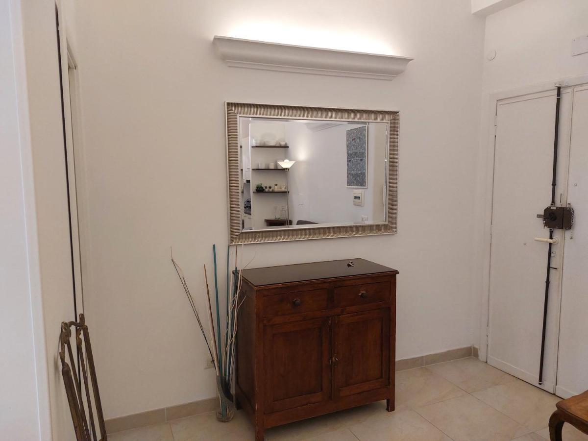 Casa Giova: Bilocale Con Balcone Al Gianicolo *