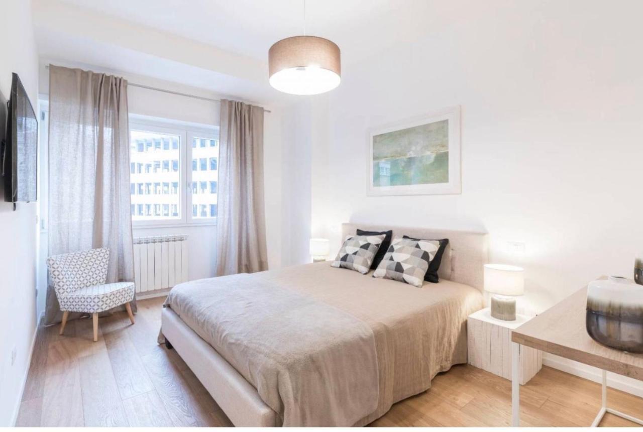 Lovely Flat In Piazza Morosini