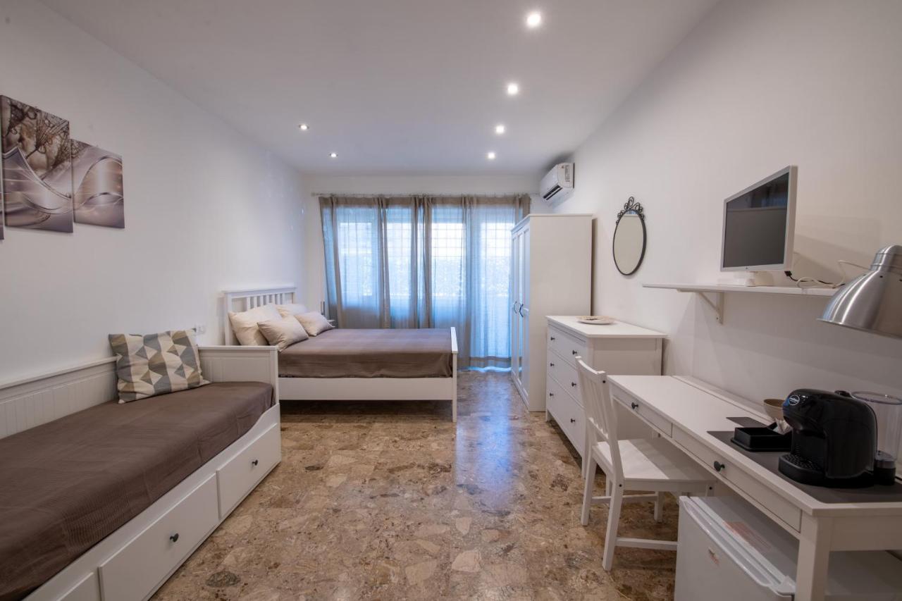 Casa Rosa Beige E Blu Appartement