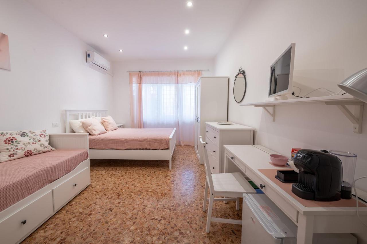 Casa Rosa Beige E Blu Appartement *
