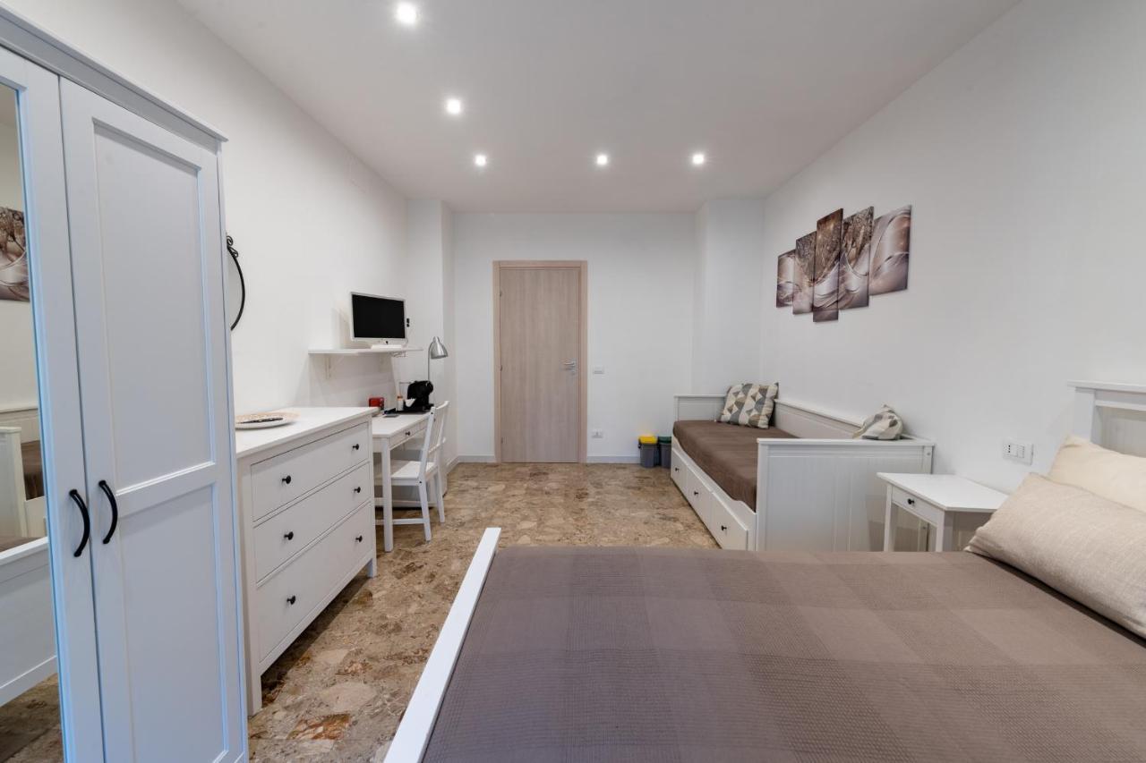 Casa Rosa Beige E Blu * Rome
