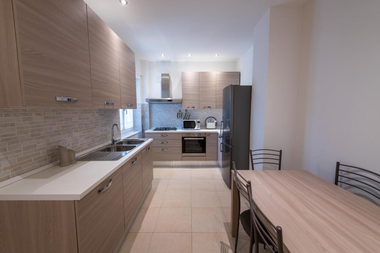 Casa Rosa Beige E Blu Appartement