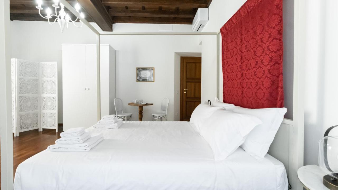 Italianway - Barberini Elegantia Appartement