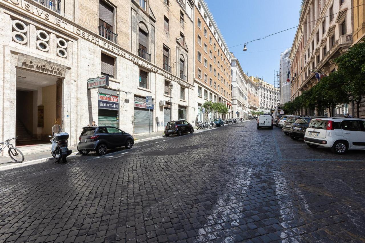 Via Barberini Apartment