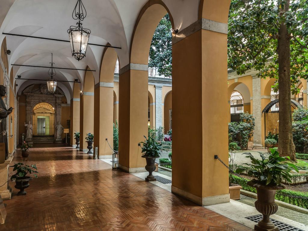 Palazzo Cardinal Cesi Hotel 4*