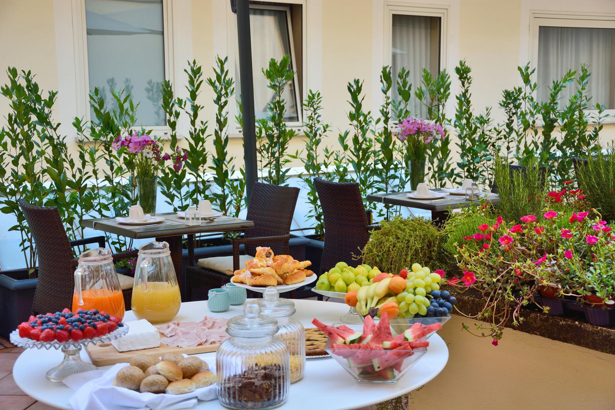 Hotel Lh Lloyd 3*