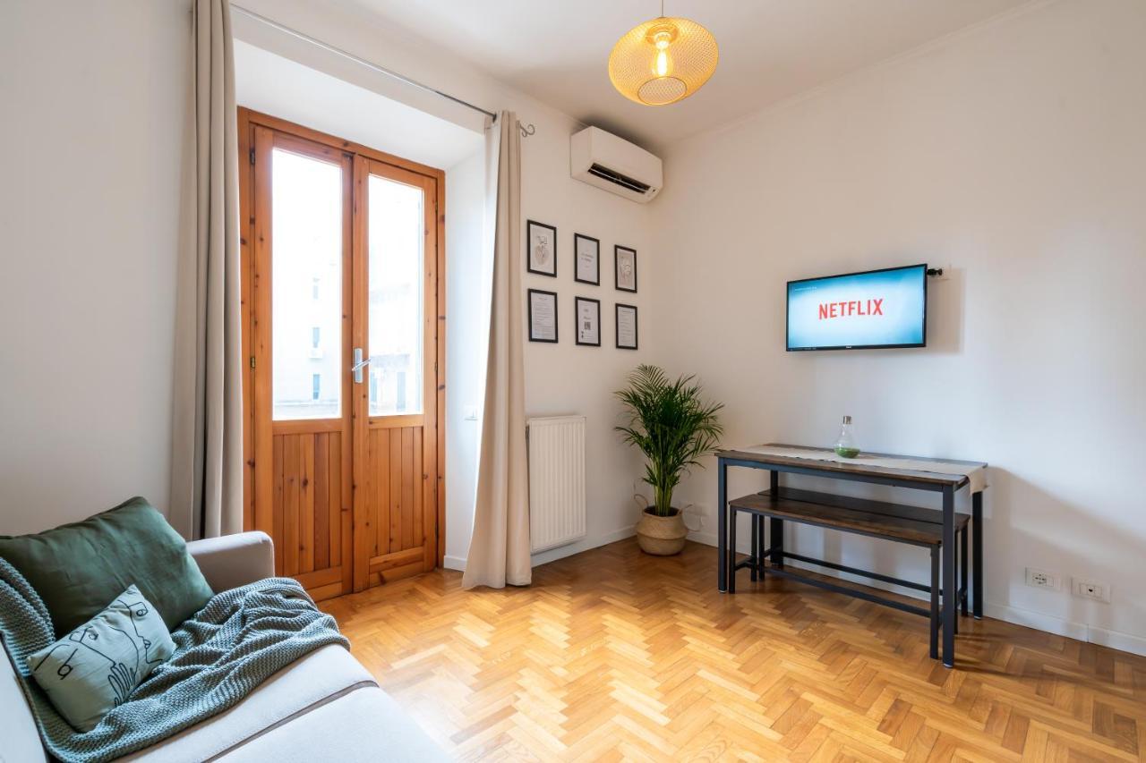 Colosseum House - Private Rooftop, Jacuzzi Hot Tub & View * Rome