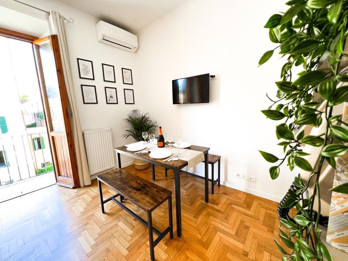 Colosseum House - Private Rooftop, Jacuzzi Hot Tub & View Apartment