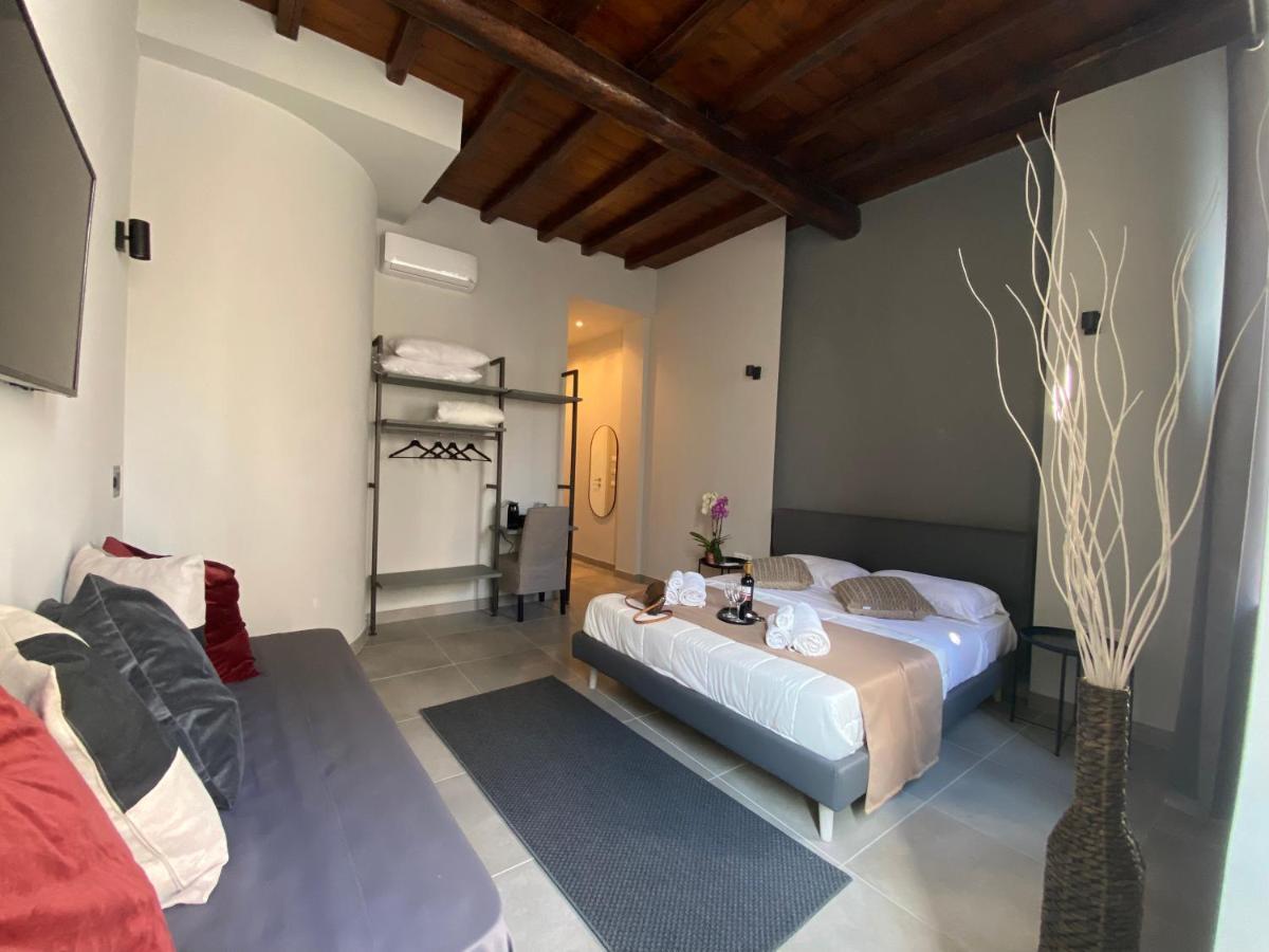 Soha Piazza Di Spagna Boutique Gasthuis *