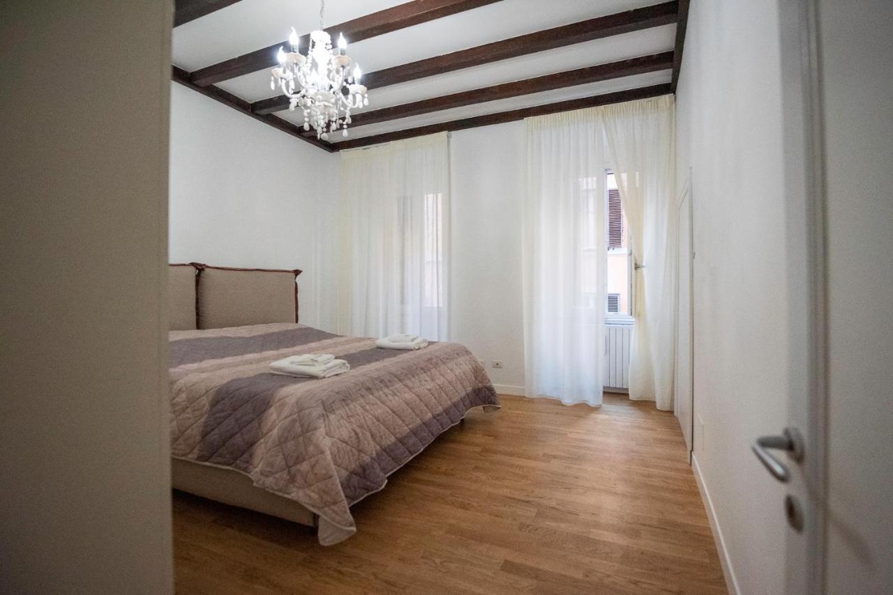 Splendido Nel Centro Di Roma, Monti Apartment *