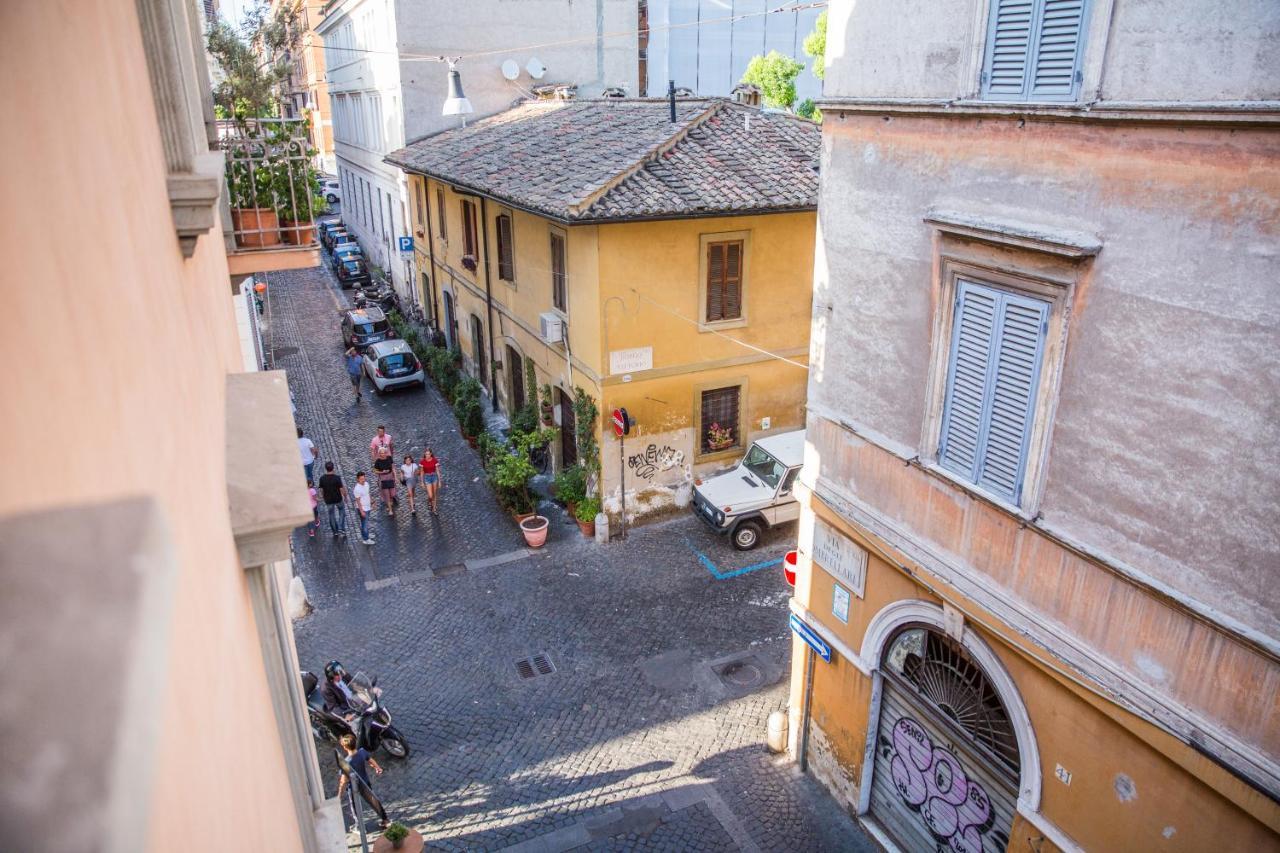Spacious With Sunny Terrace Near Vatican Roma