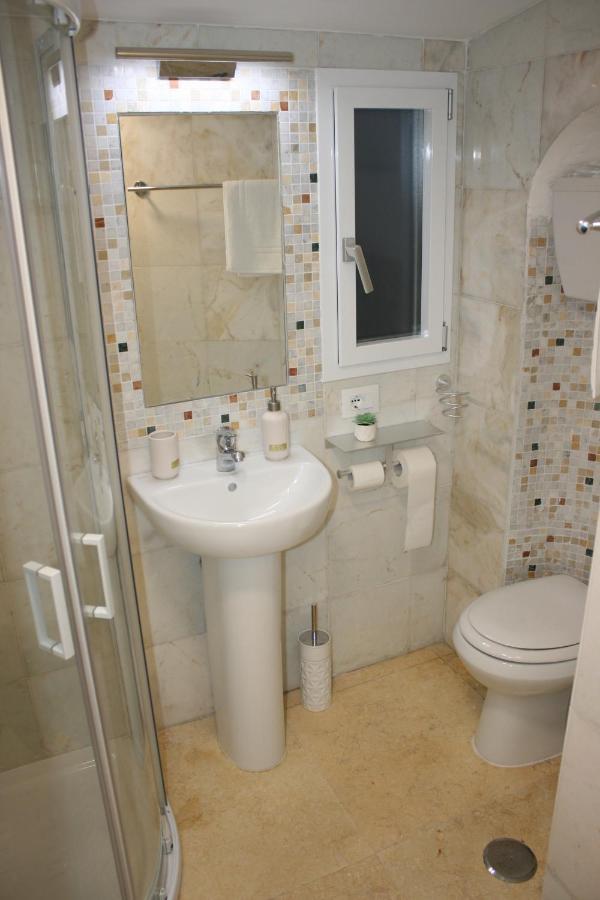Colosseum Apartment *