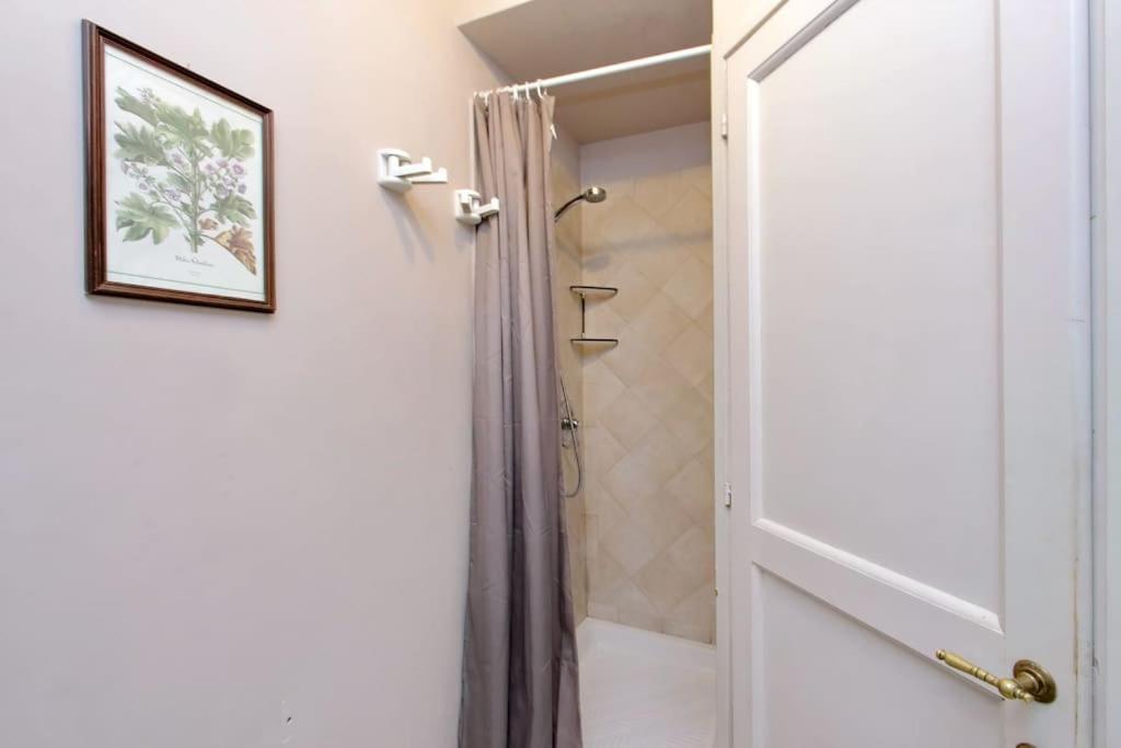 Navona Elegant Two Bedroom Apartment