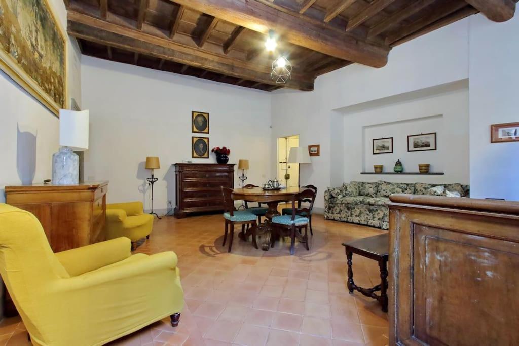 Apartment Navona Elegant Two Bedroom Rome
