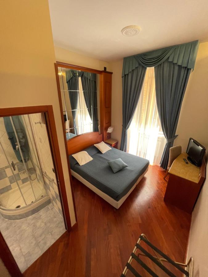 Maison d'hôtes 3rd Floor 69 Manin Street