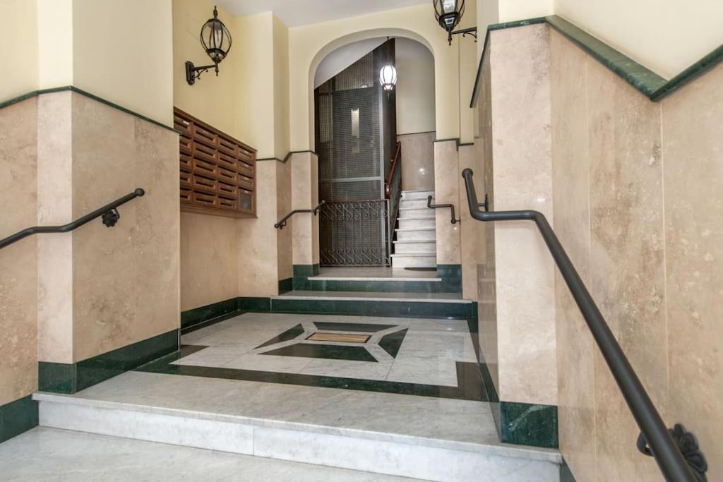 Domus Patrizia Romana 6 Persone Apartment Rome