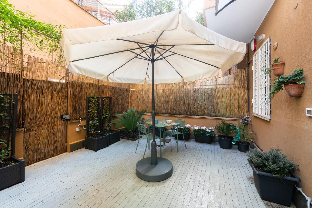 Casa Vegezio Near Vatican Museum And Metro Cipro Private Garden Check-in From 3 Pm To 10 Pm Holiday home *