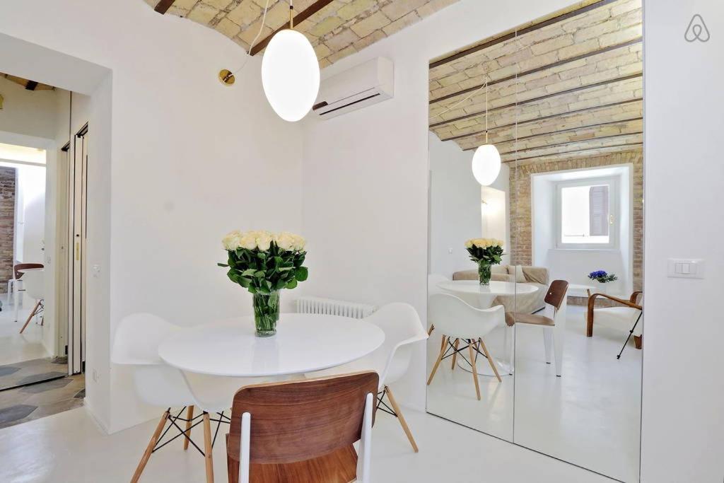 Apartment Ych-charming Flat Near Colosseum Rome