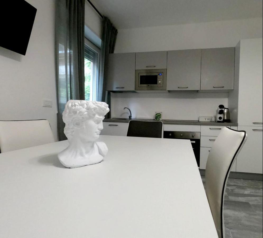 Vatican Inside Apartment *