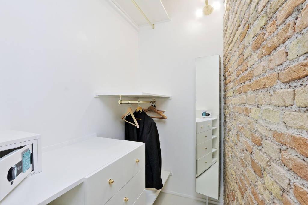 Apartment Ych-charming Flat Near Colosseum Rome