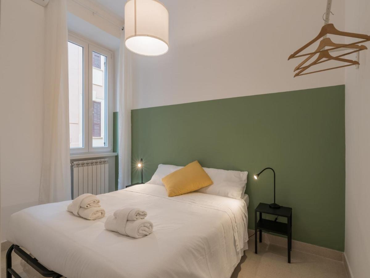 Apartment The Rent - Sunny Three-bedroom Near Ottaviano Metro Stop