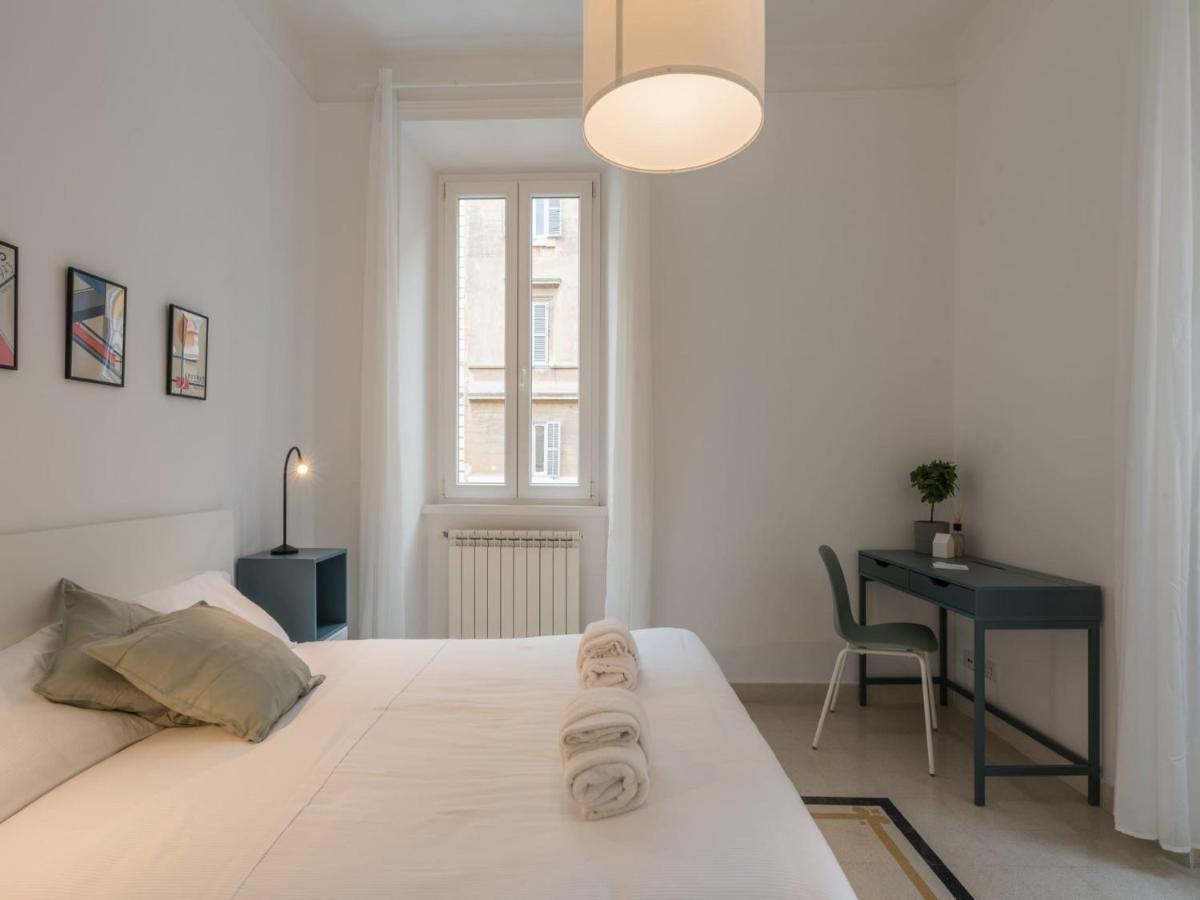 The Rent - Sunny Three-bedroom Near Ottaviano Metro Stop Apartment Rome