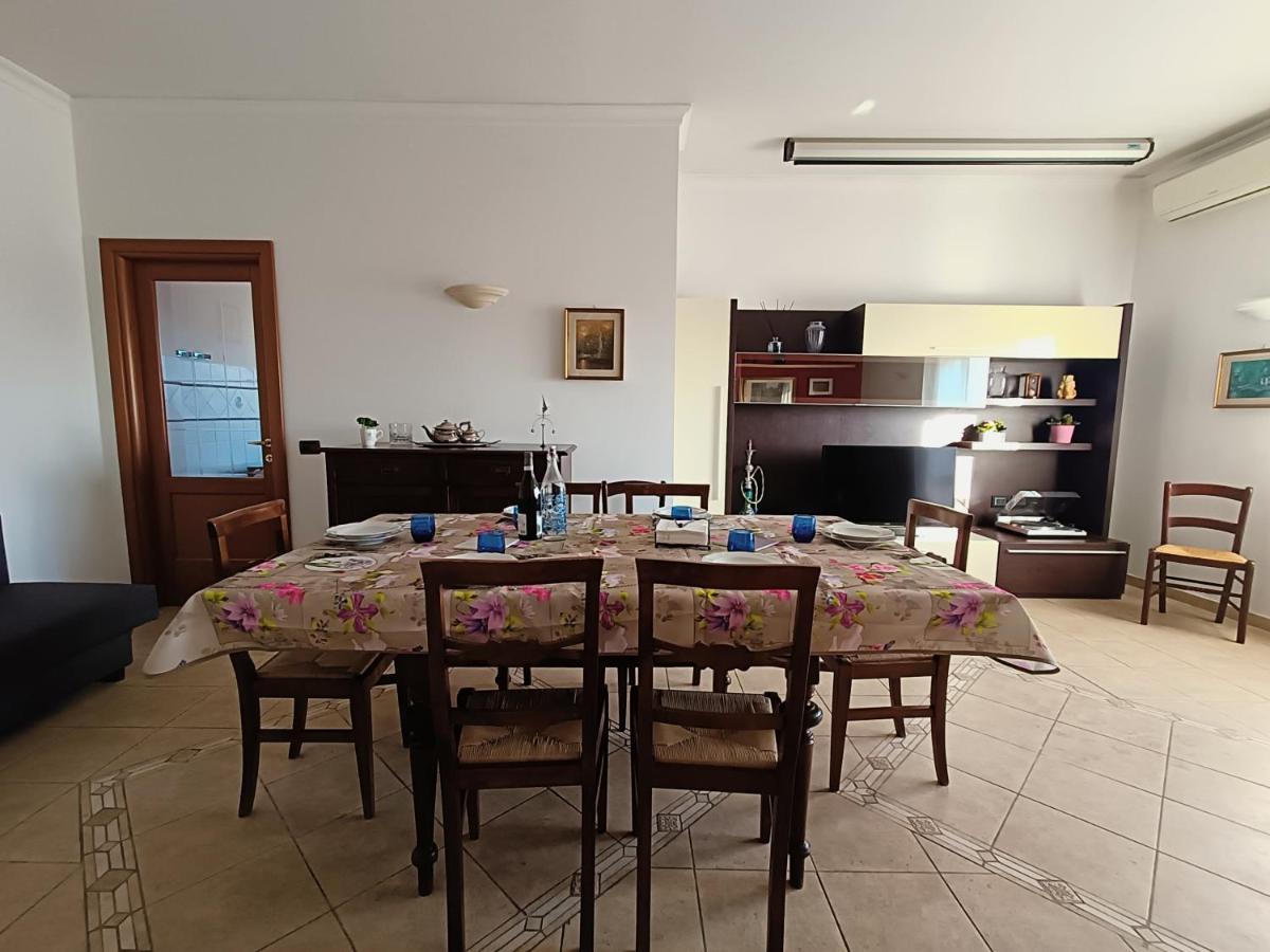 Avellini - Delightful And Spacious With Terrace - Near Metro A Cornelia Rome