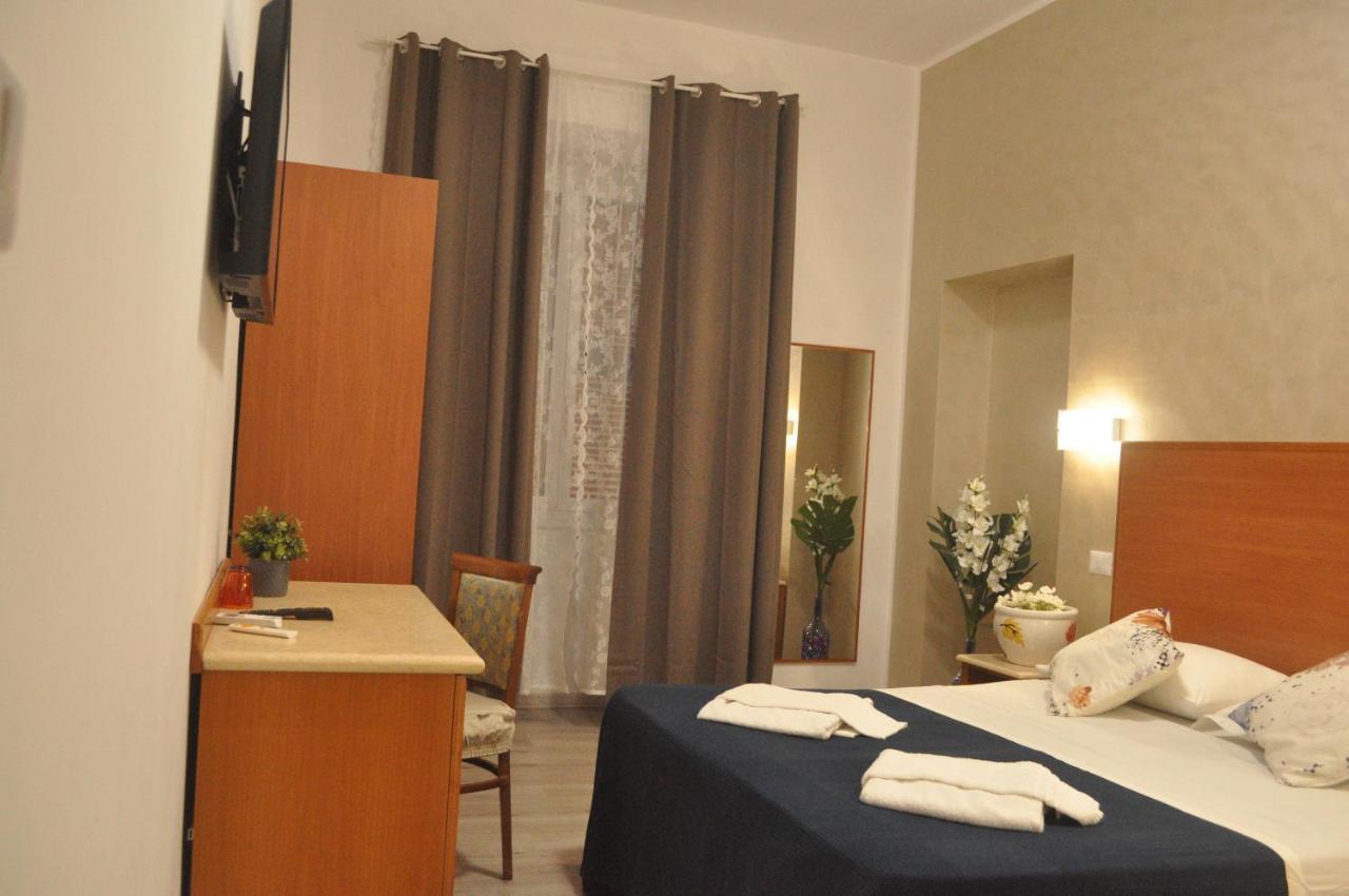 Napoleone Luxury Gasthuis *