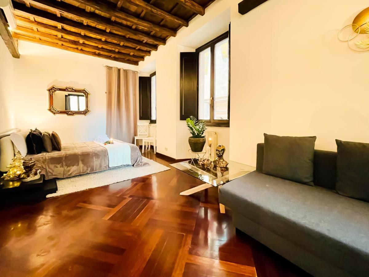 Trevi Fountain Stylish Apartment *
