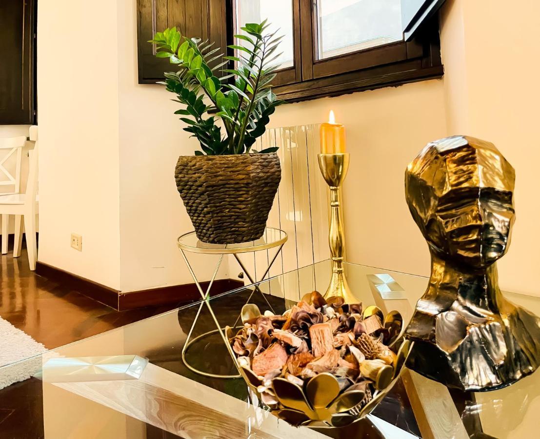 Trevi Fountain Stylish Apartment *
