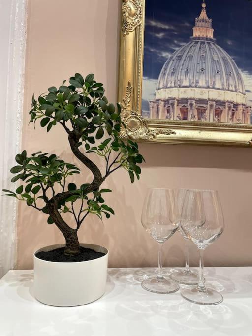 Apartment Heart Of Rome-napoleone Apartment-10 To Colosseo Rome