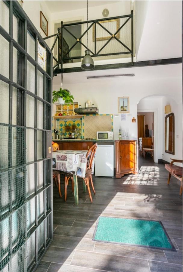 Ave Cesare Apartamento