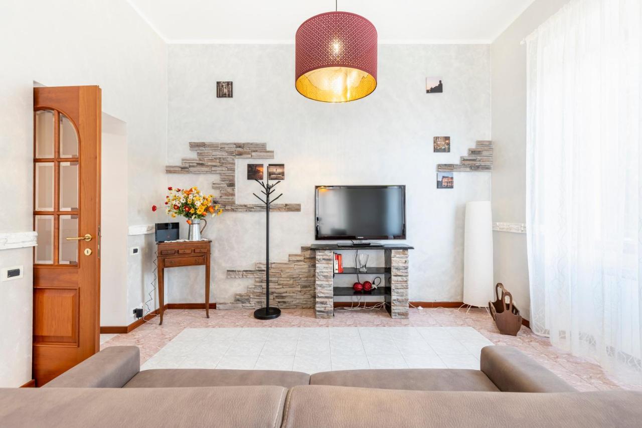 Appartamento Hostly - Domus Happya - Dream In The Appia Antica Park Roma