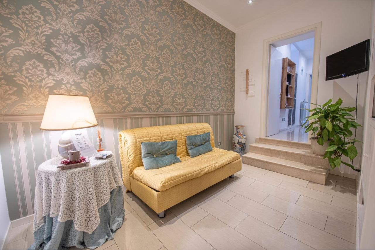 Refuge On Piazza Re Di Apartment