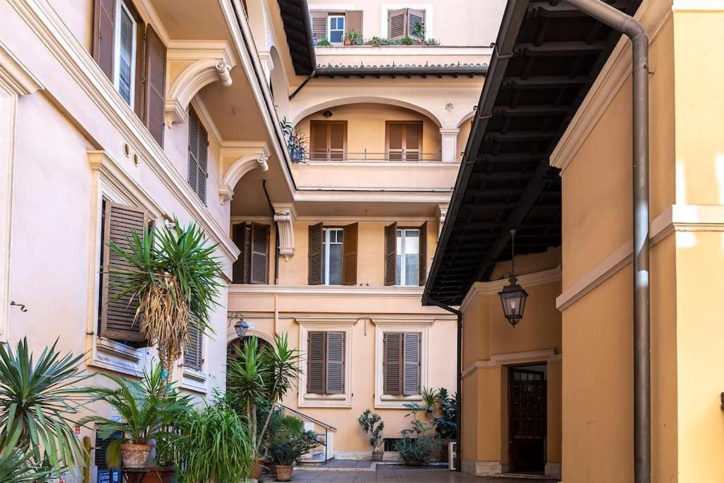 Heart Of Rome-napoleone Apartment-10 To Colosseo Apartment *