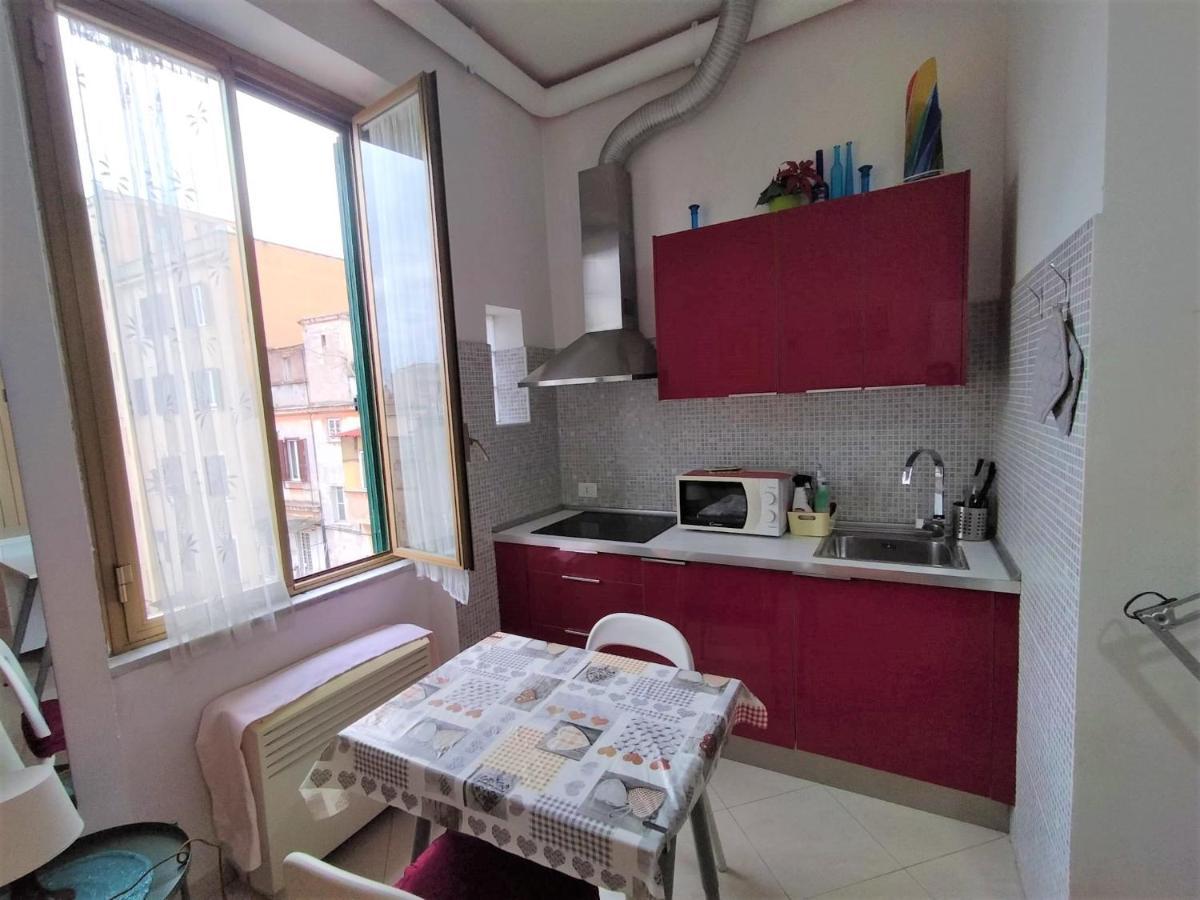 Aquila 52 Rome