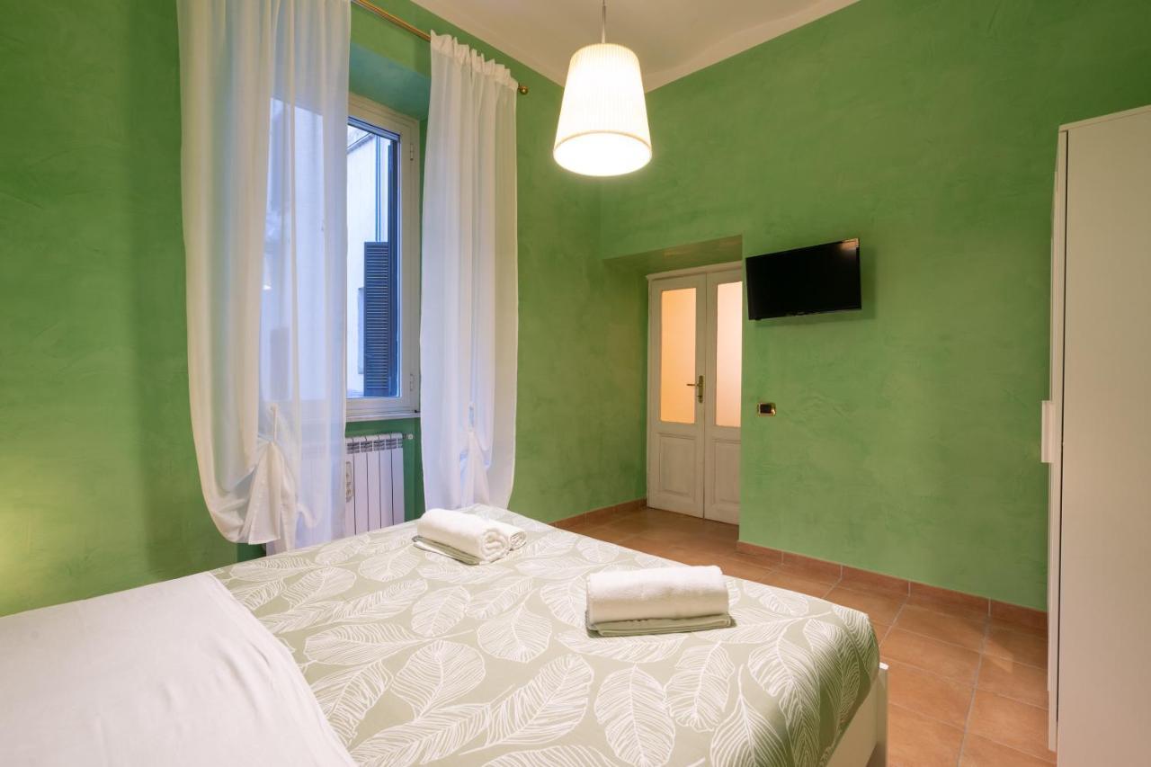 Ampio Con Vinili In Centro Storico Apartment