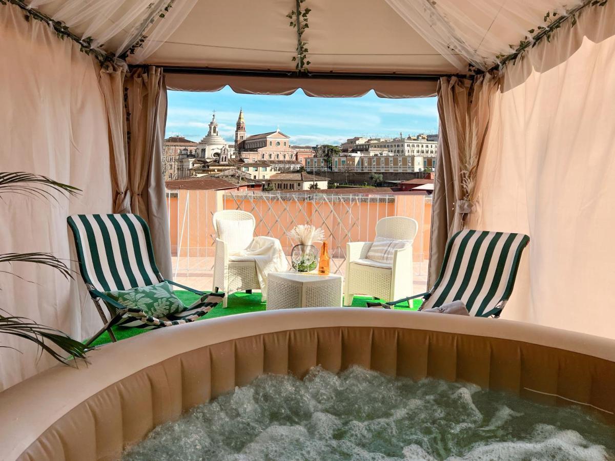 Colosseum House - Private Rooftop, Jacuzzi Hot Tub & View Rome