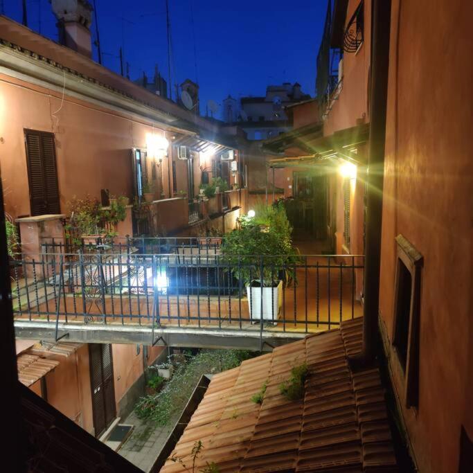Julia Nel Cuore Di Trastevere Appartement