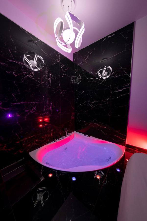 Luxury Bdsm Guest house Rome
