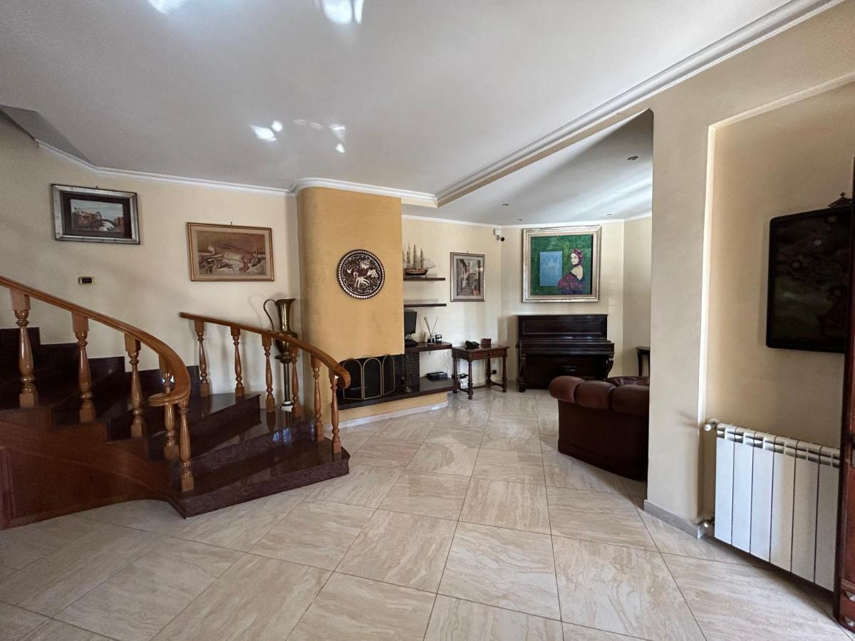 Apartment Visconti - Anagnina By Ghor Rome