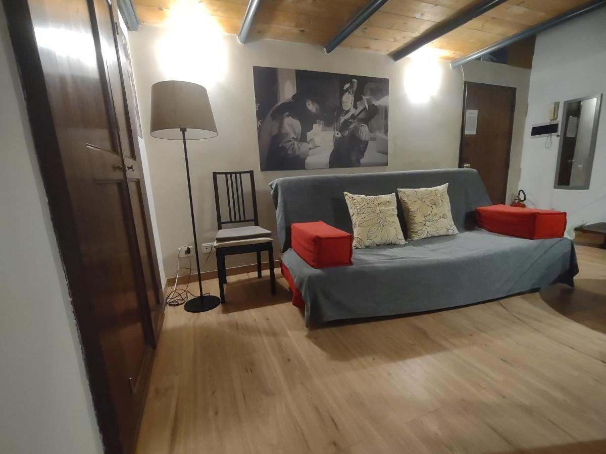 Independent In Trevi Fountain - Spain Square Appartement